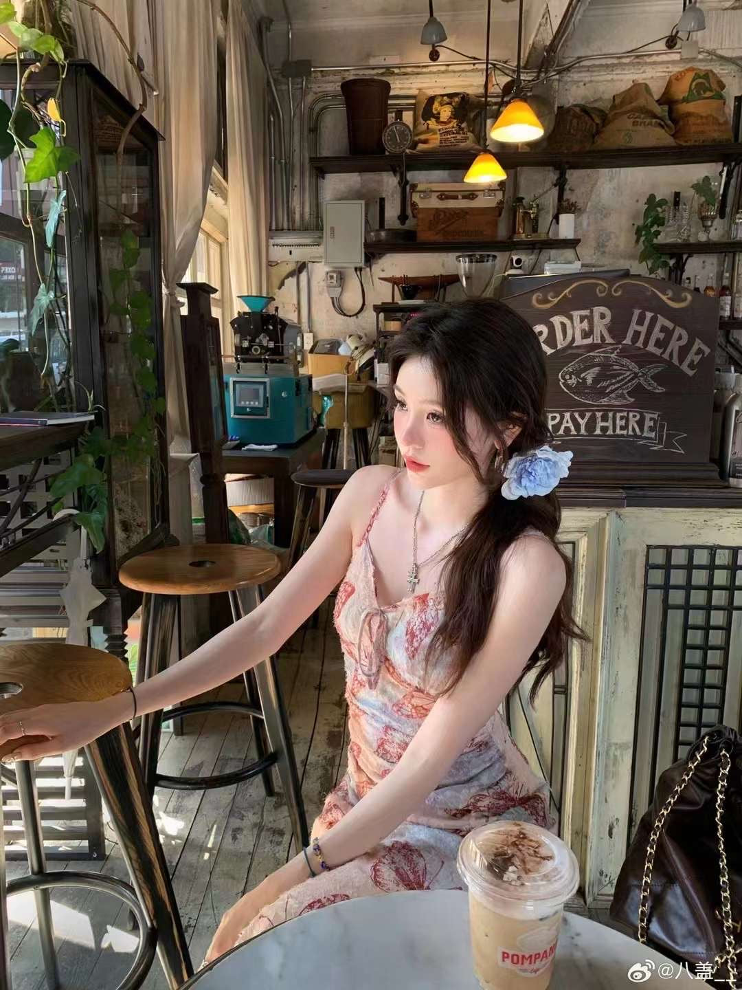 Butterfly short print dress