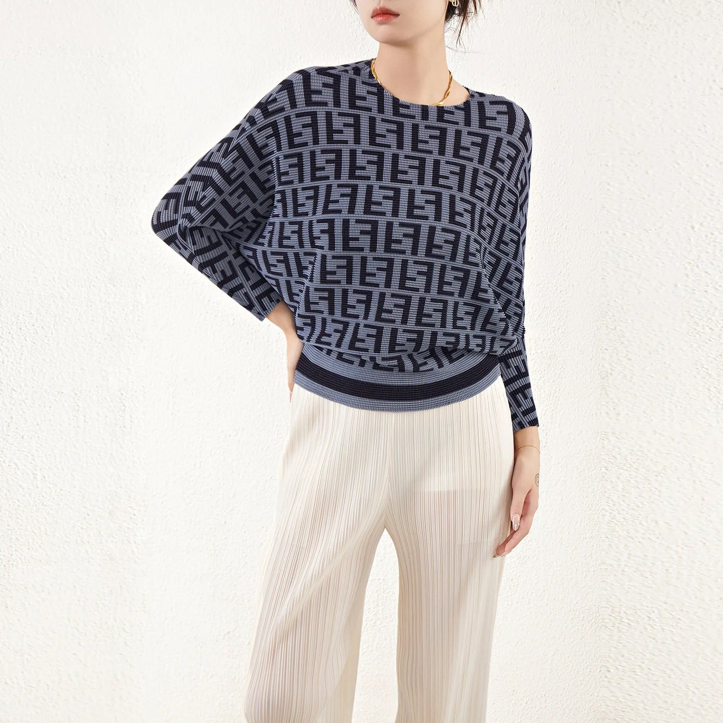 ISSEY MIYAKE LETTER TOP