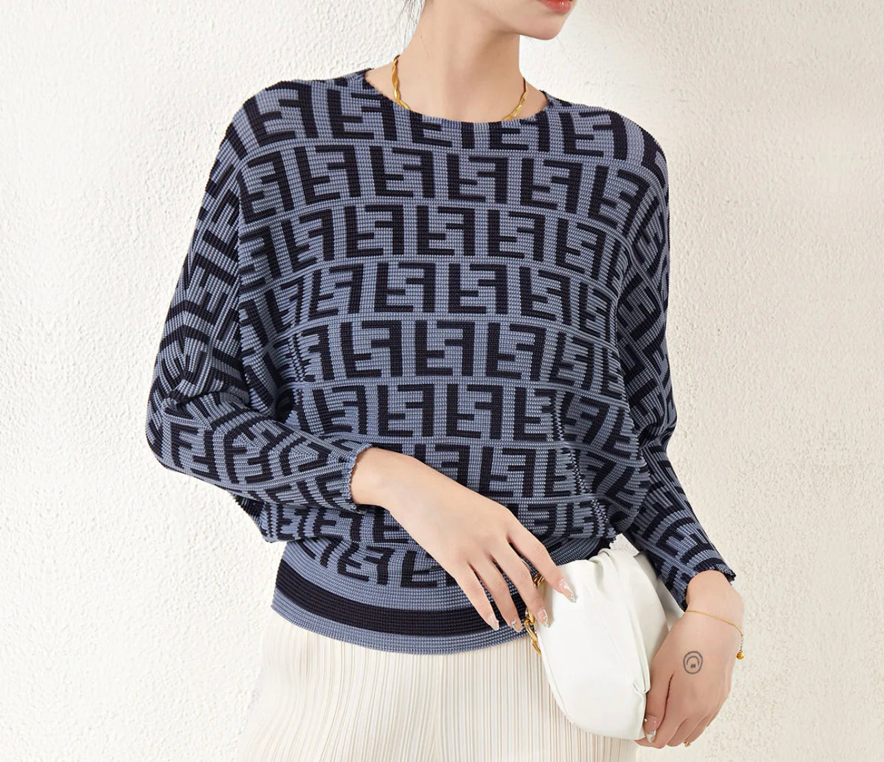 ISSEY MIYAKE LETTER TOP