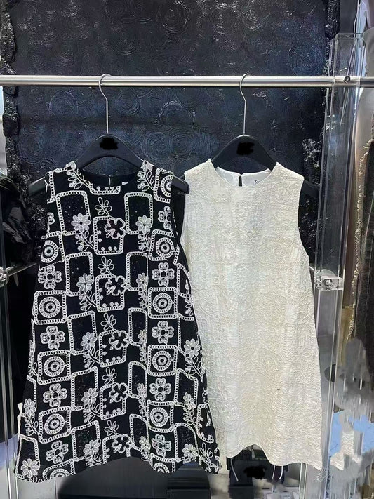 Sleeveless embroidered top