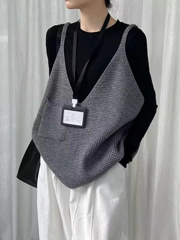 Camisole knitted vest+ round neck knitted bottoming shirt