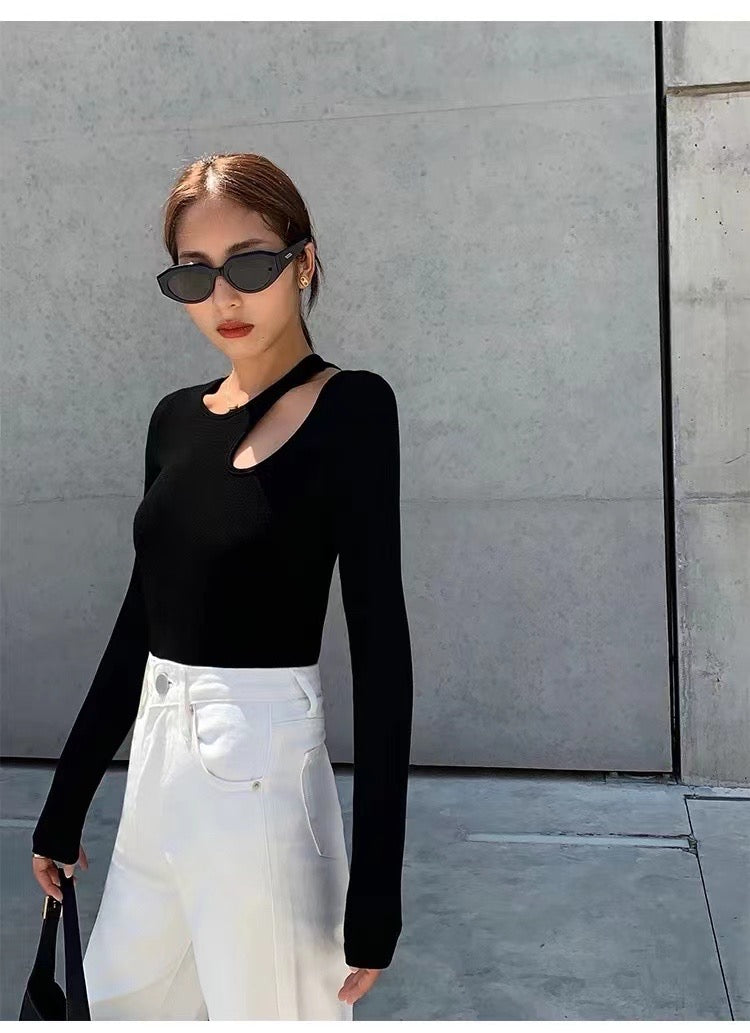 long-sleeved T-shirt